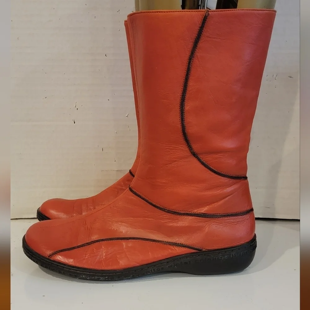 HISPANITAS SOFT RED LEATHER MID CALF BOOTS (sz US 7 or Euro‎ 38)